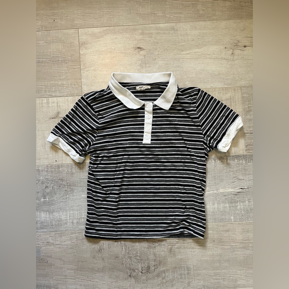 🔥3 FOR 20$ soft black and grey striped-collard shirt